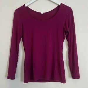 Uniqlo HEATTECH Scoop Neck Long Sleeve - S